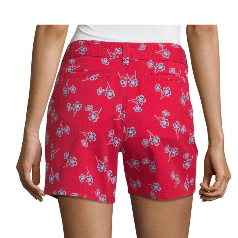 Shorts - Picture 2 of 3
